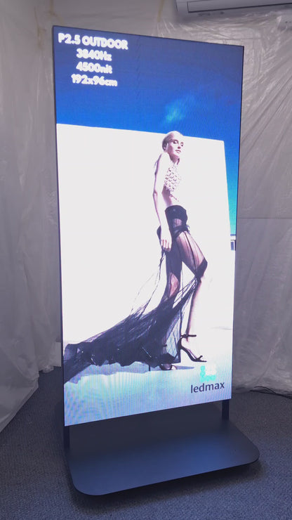ÉCRAN MURAL LED MÉDIA intérieur 176x64 cm (LED Poster)